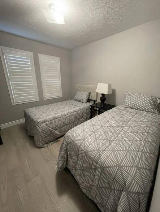 Elegant & Luxurious 3 Bedroom Home Mississauga Exterior foto